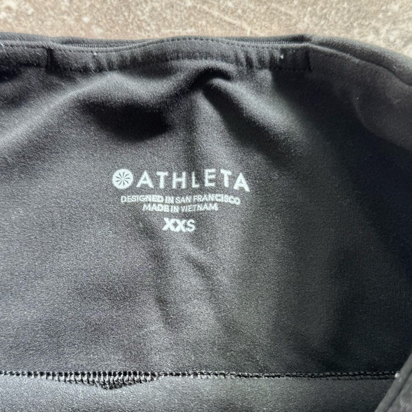 Athleta Elation Biker Shorts - Picture 4 of 5